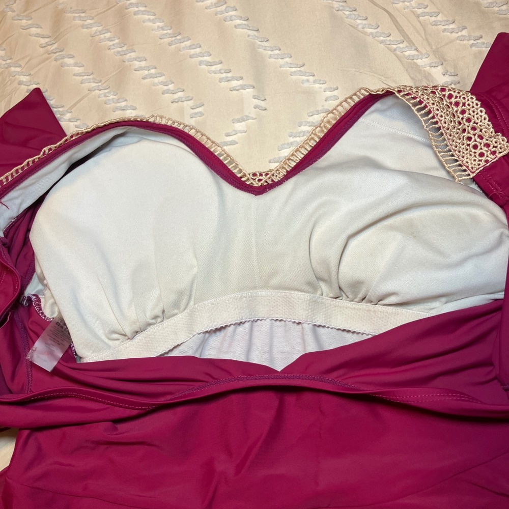Women's XL Burgundy Ruffle Sleeve Swim Dress with Crochet Lace Trim V-Neck - Picture 8 of 9